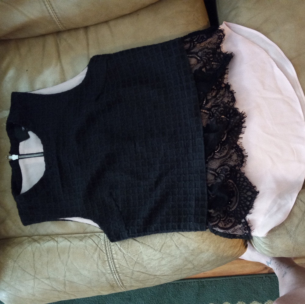 Sleeveless blouse